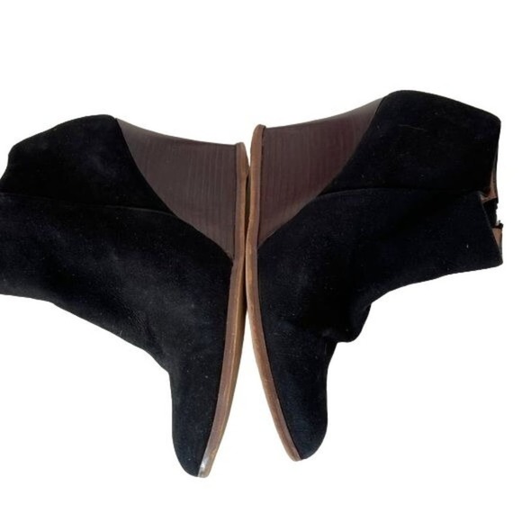 Halogen Wedge Booties Black Suede Zip Sides Selbi Almond Toe Shoes Size 8 M - Picture 9 of 11